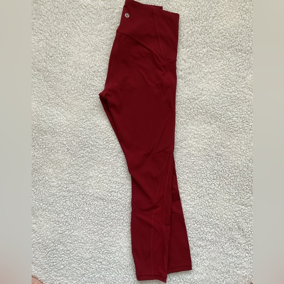 Lululemon train times size 6 red - Picture 3 of 3